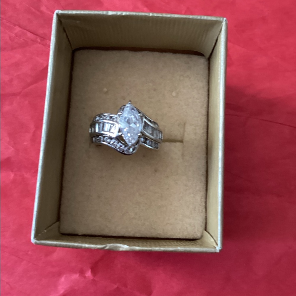 Elegant Diamond Simulate Silver Ring - image 1